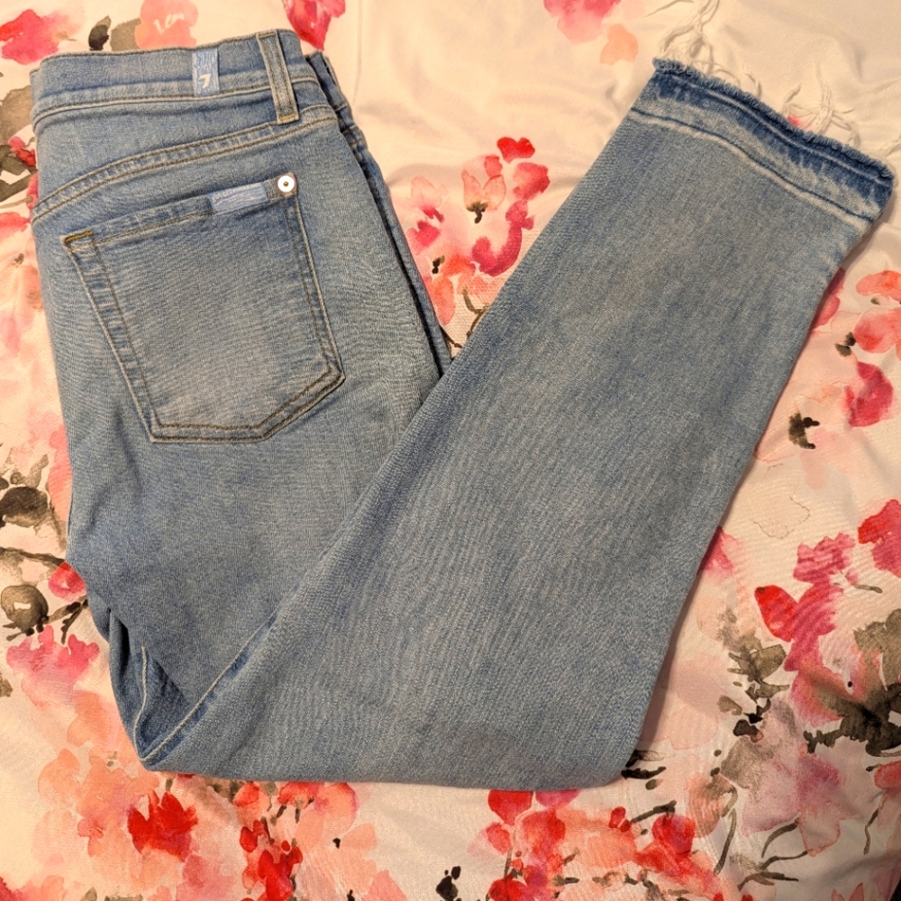 EUC 7 For All Mankind Roxanne Ankle Woman's Denim Size 27